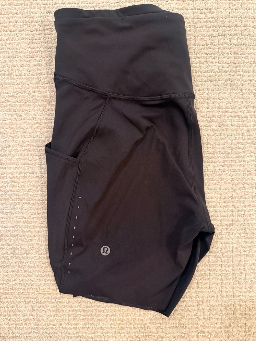 Lululemon fast and free black running shorts size 8